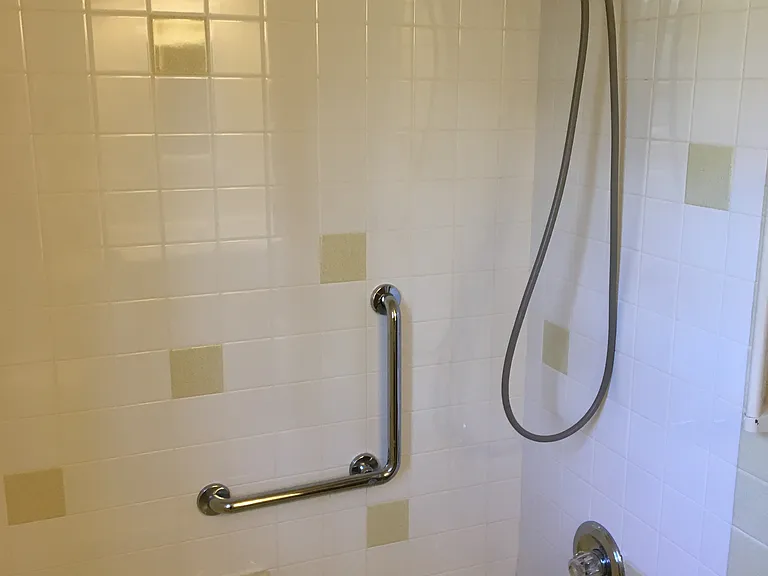 302 Kenwood Ave #3 — Photo 7