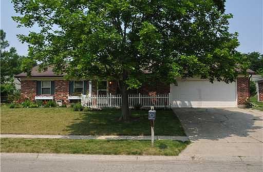 1st image of 597 Bellaire Dr