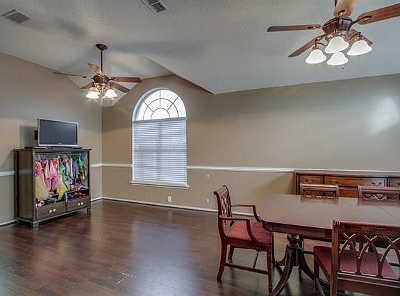 3rd image of 317 Sweet Leaf Ln