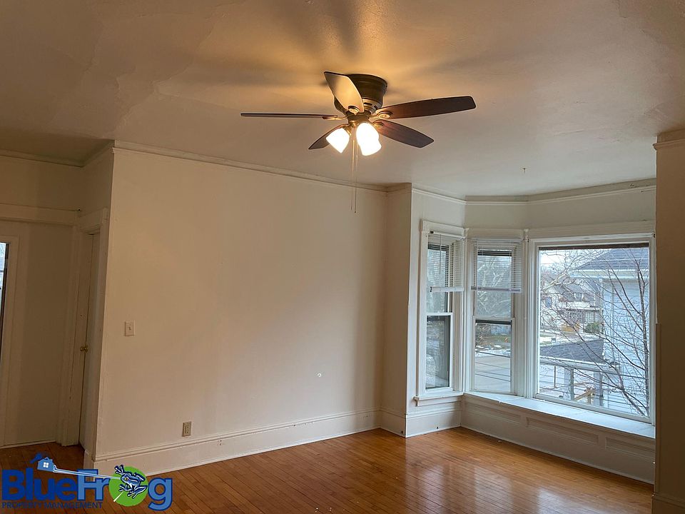 2nd image of 10 W South Park Ave #10