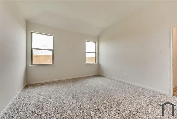 833 Serena Dr — Photo 8