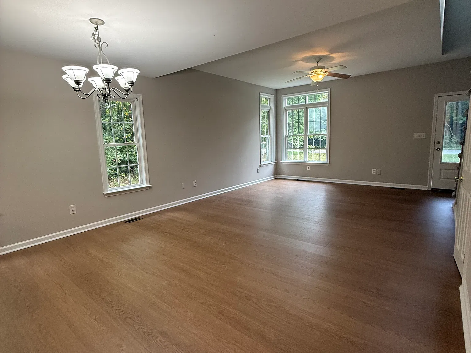 4 bed, 2.5 bath, 1733 sqft, $2,900 — Photo 3
