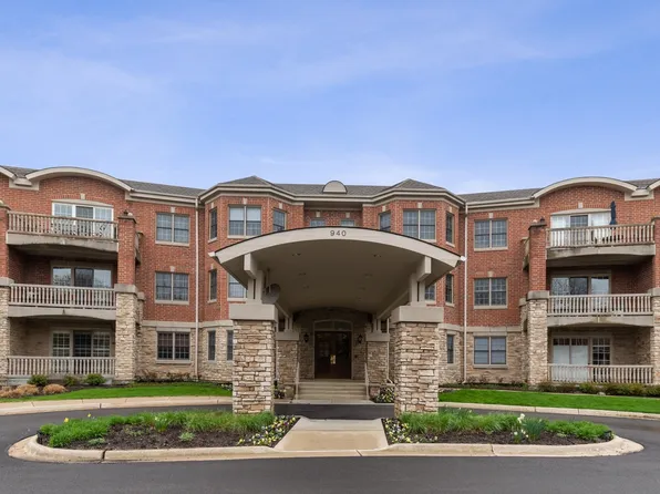 940 Augusta Way APT 212, Highland Park, IL 60035