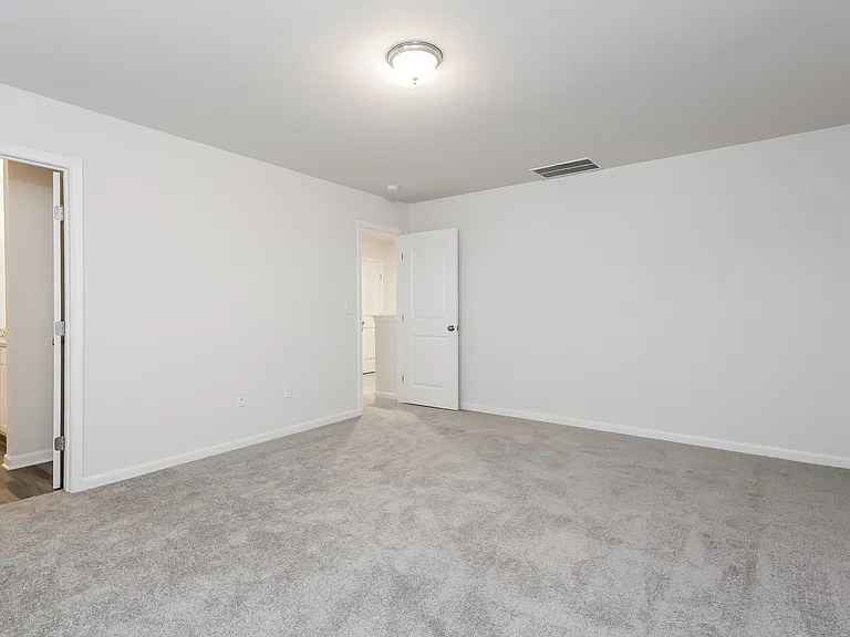 547 Springtime Ln — Photo 9