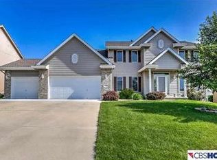 15208 Martin Ave, Omaha, NE 68116