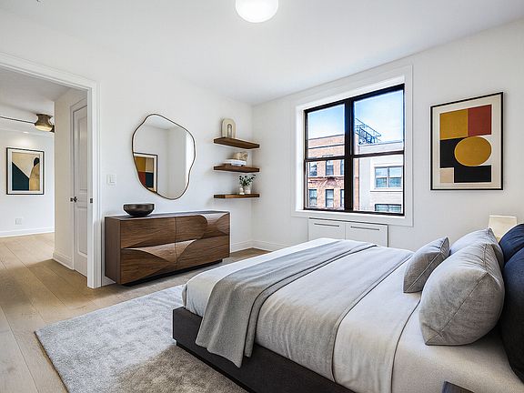 3rd image of 364 Lincoln Pl #A6b