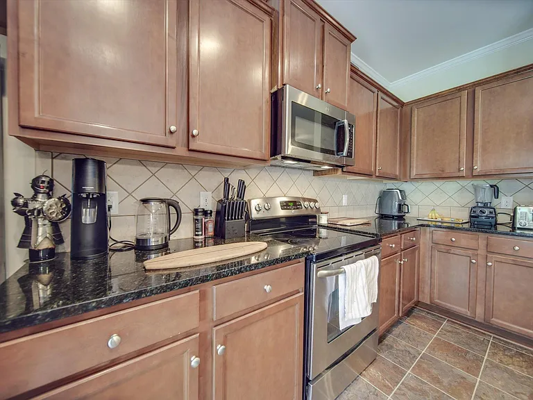 5657 Tipperlinn Way #5657 — Photo 30