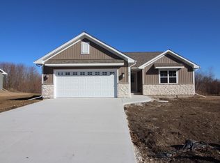 420 Parker DRIVE, Genoa City, WI