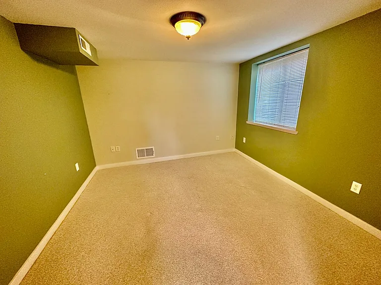 3419 N Park Blvd — Photo 15