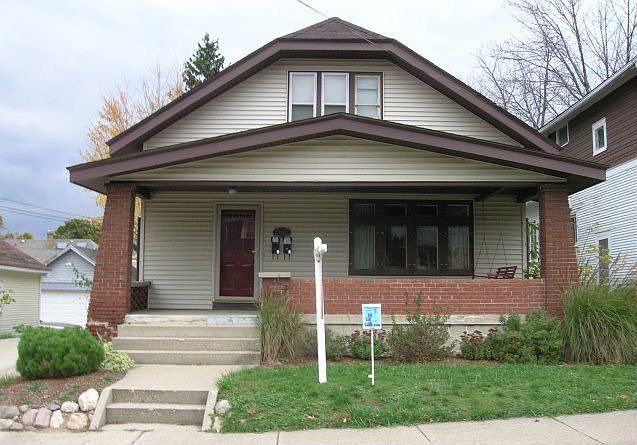 1st image of 1042 Widdicomb Ave NW