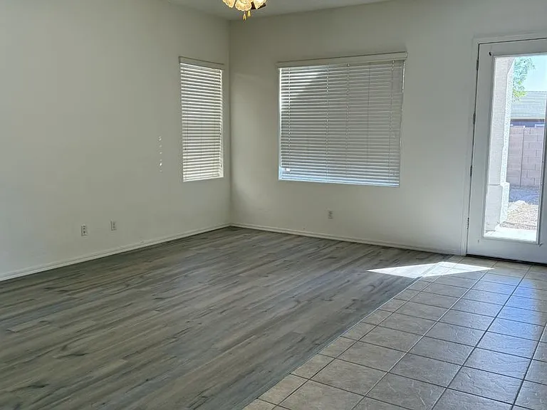 43849 W Kramer Ln — Photo 5