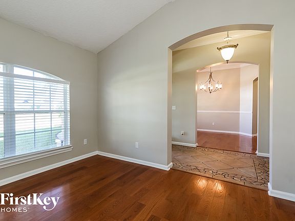 4th image of 5432 London Lake Dr