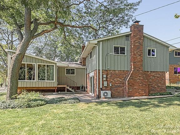 2nd image of 1237 Ardmoor Ave
