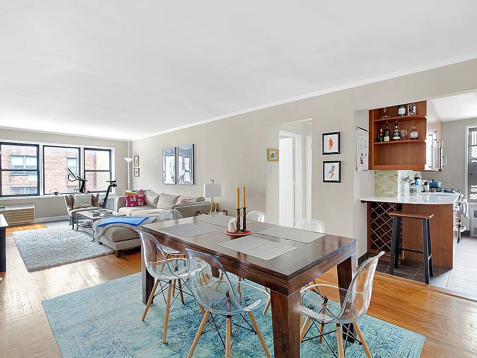 1st image of 50-54 E 8th St #4L