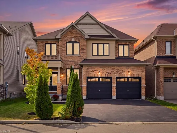 47 Larry Cres, Caledonia, ON N3W 0B3