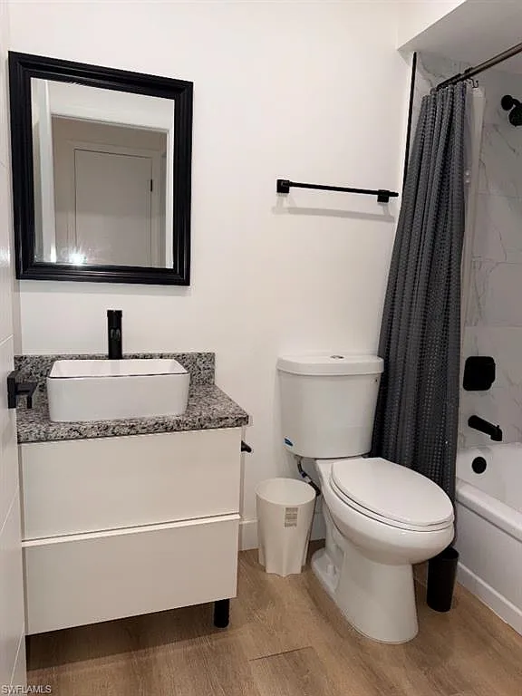 2 bed, 2.0 bath, 895 sqft, $1,550 — Photo 3