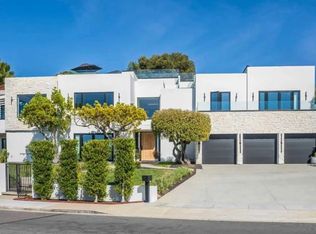 8433 Prestwick Dr, La Jolla, CA 92037