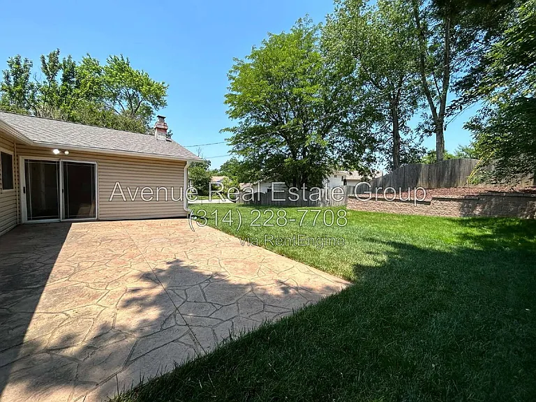11035 Crimson Dr — Photo 14