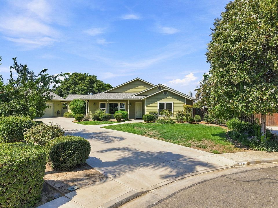 1st image of 696 Rolling Hills Court