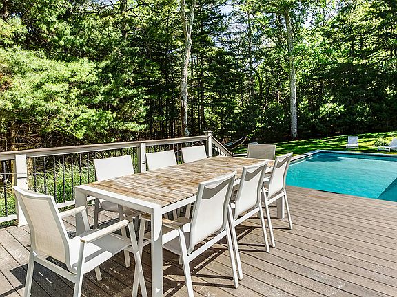 5th image of 34 Cordwood Ln