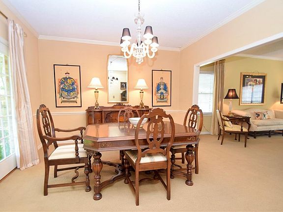 5th image of 1301 Westbury Dr