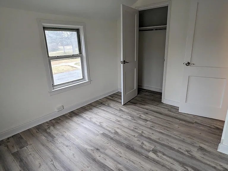 681 Laurel Pl #1 — Photo 3
