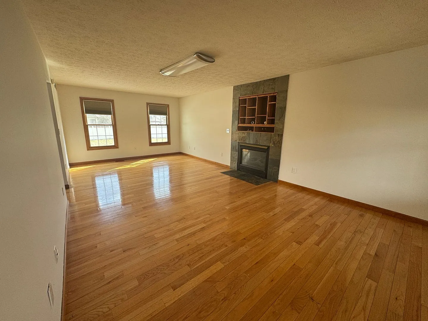 Coming Soon: 5 Bedroom / 3.5 Bathroom Home Located At 2047 Parkside Dr. In Columbus, In — Photo 2