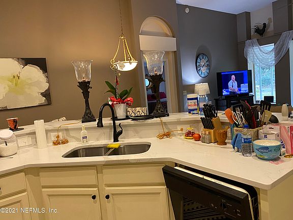 5th image of 13141 Chets Creek Dr N