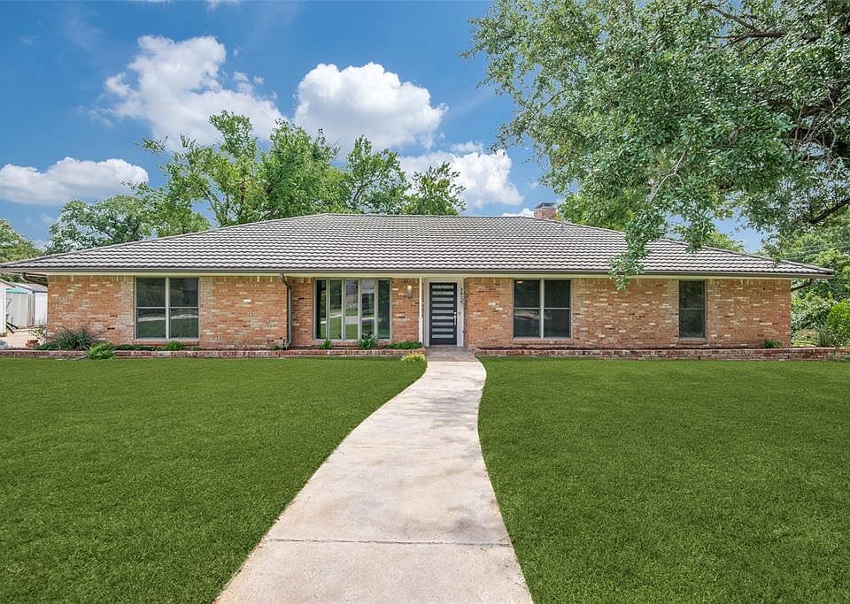 1st image of 3826 Cabana Ln
