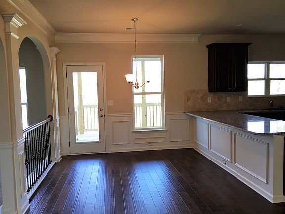 2nd image of 3653 Dwyer Ln