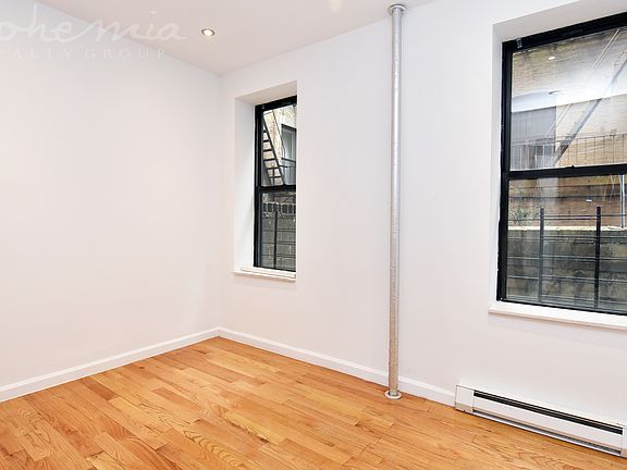 3rd image of 8 W 108th St #5