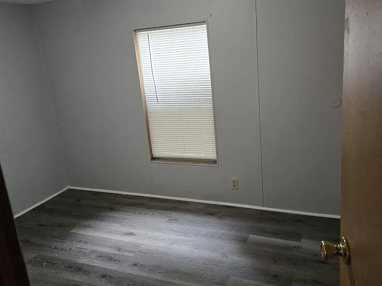 287 Lynn Dr — Photo 7