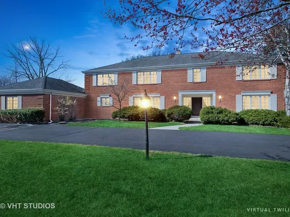 2920 Avenue Loire, Oak Brook, IL 60523