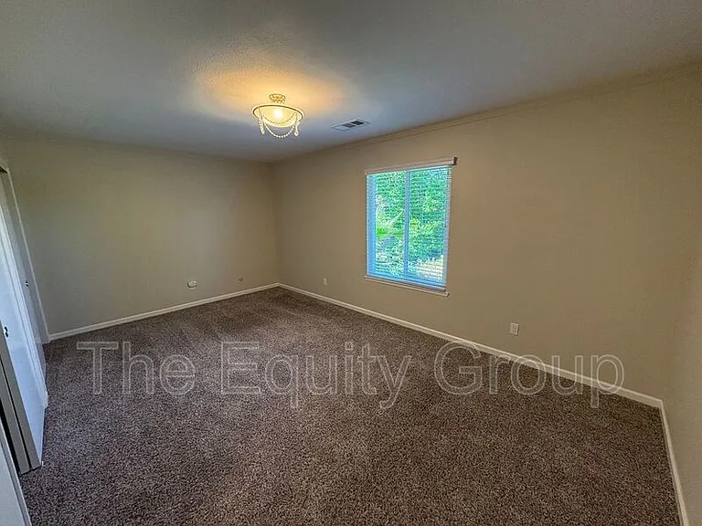 4230 W Grove Ct — Photo 15