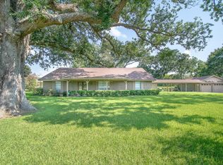 1655 E South St, Alvin, TX 77511