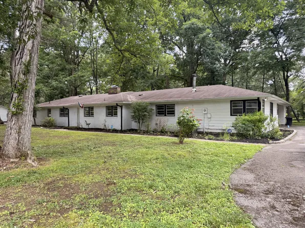 1003 Pickett Dr, Tullahoma, TN 37388