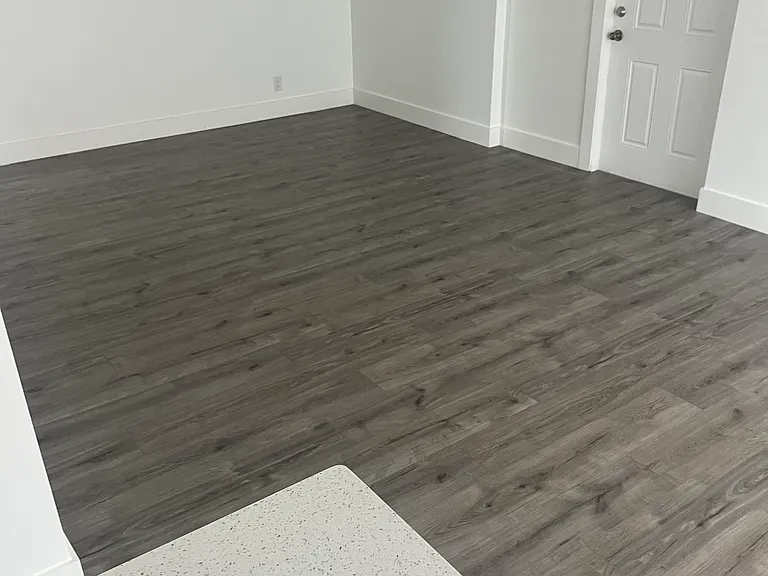 5662 Parke Ave — Photo 8
