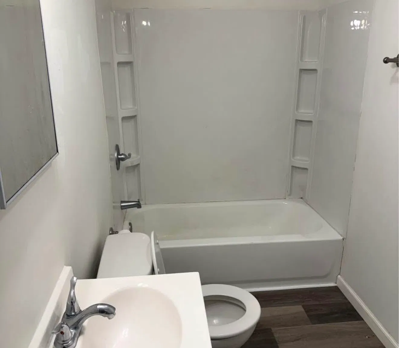 2 bed, 440 sqft, $850 — Photo 1
