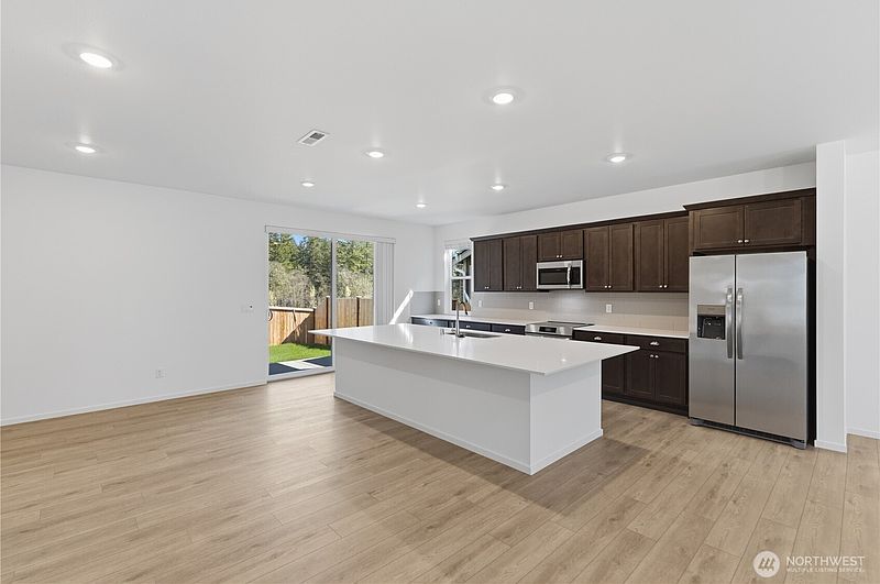 2nd image of 2618 Wonderland Way Way