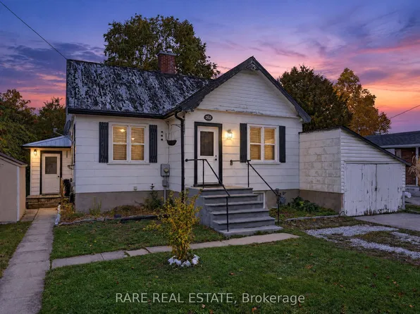 202 Scott St, Clearview, ON L0M 1S0
