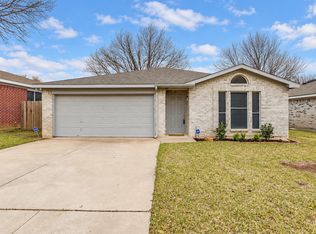 5720 Northfield Dr, Fort Worth, TX 76179