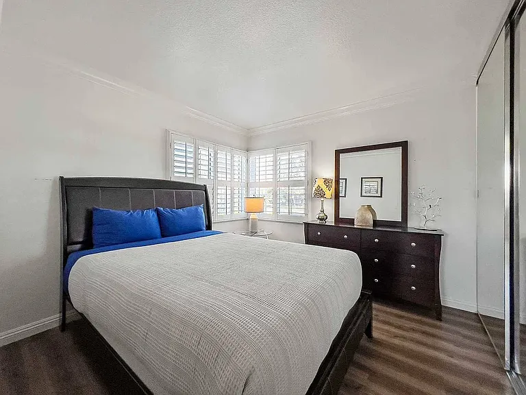 5 Rockwood — Photo 19