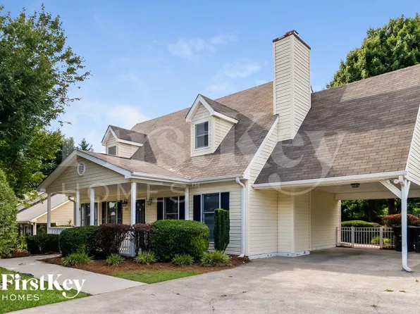 4305 Oak Glen Dr, Winston Salem, NC 27107