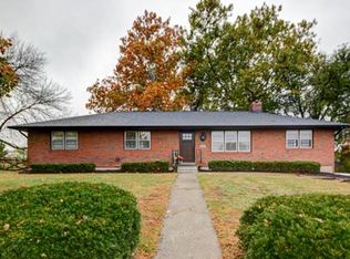 8190 Barth Rd, Lenexa, KS 66227