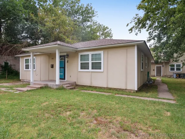 322 S Sycamore St, Nowata, OK 74048