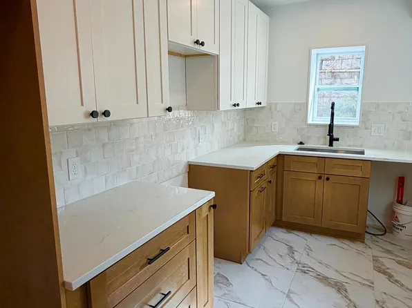 821 S Curley St, Baltimore, MD 21224