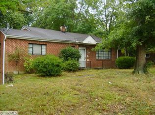 2746 New Walkertown Rd, Winston Salem, NC 27105