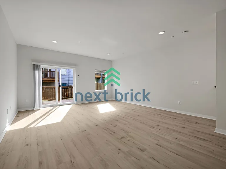 15720 Meadow Rd #M5 — Photo 5