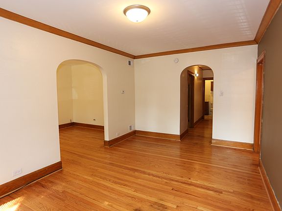 5th image of 3842 N Bernard St #1