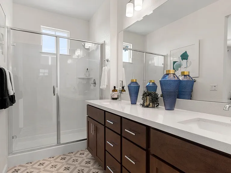 Spacious Townhomes in Provence at Natomas — Photo 94